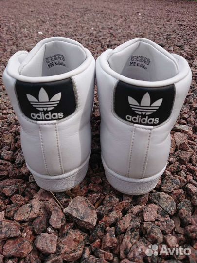 Кроссовки Adidas