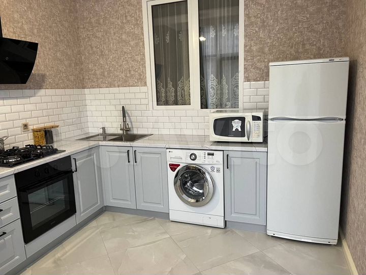 2-к. квартира, 60 м², 2/12 эт.