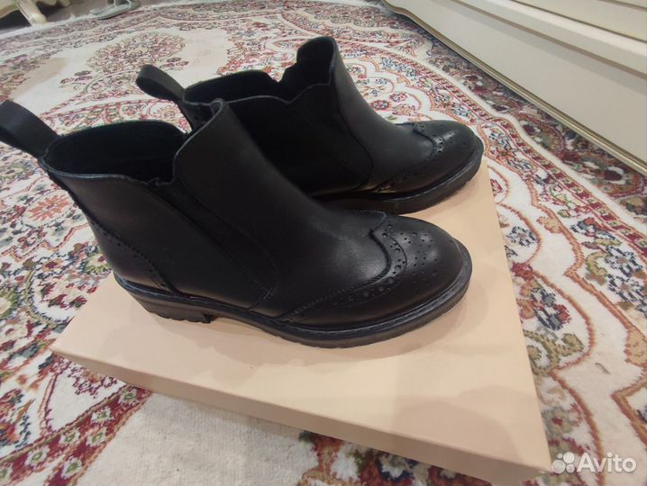 Осенне-зимние ботильоны