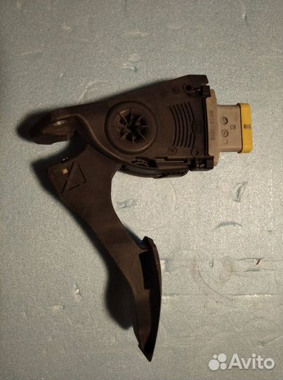 Педаль газа TGA, TGX, TGS, TGL Педаль газа MAN TGA