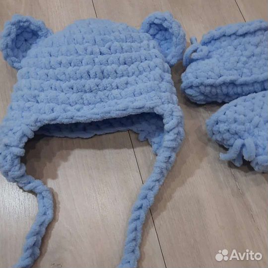 Шапка детская из плюшевой пряжи