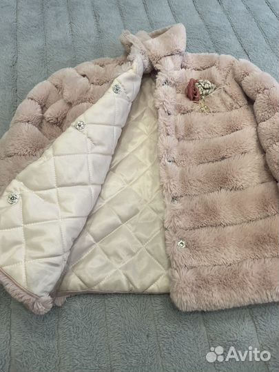 Шикарная куртка для девочки