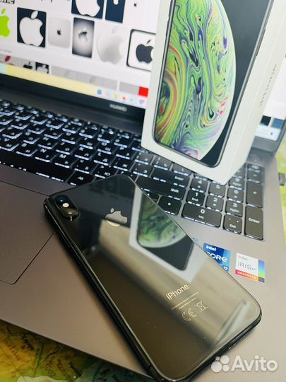 iPhone Xs, 64 ГБ