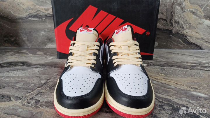 Nike Air Jordan 1
