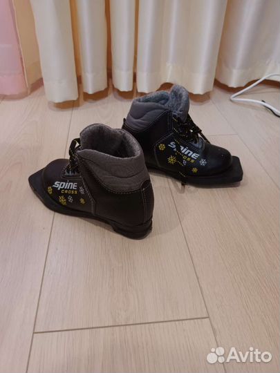 Лыжные ботинки детские 30