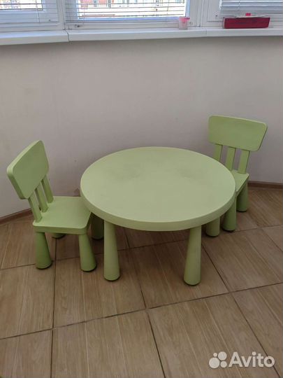 Детский стол и стулья IKEA