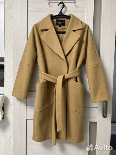 Пальто женское новое 42р