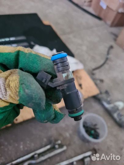 Форсунка топливная LADA Granta седан 11186 2017