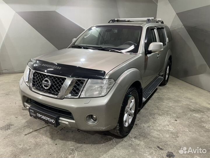 Nissan Pathfinder 2.5 AT, 2010, 290 000 км