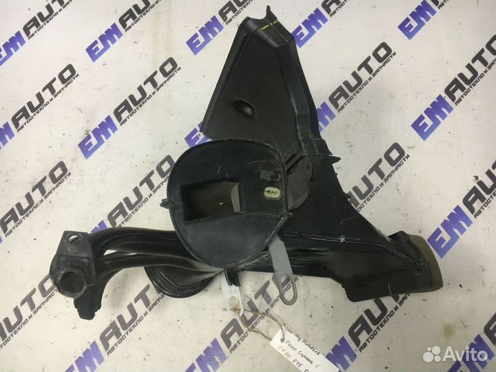 Воздуховод отопителя Рено Сценик 1