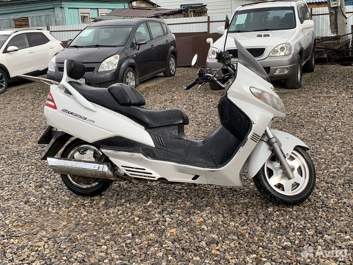 Suzuki skywave 400