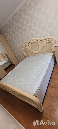 Кровать с матрасом бу