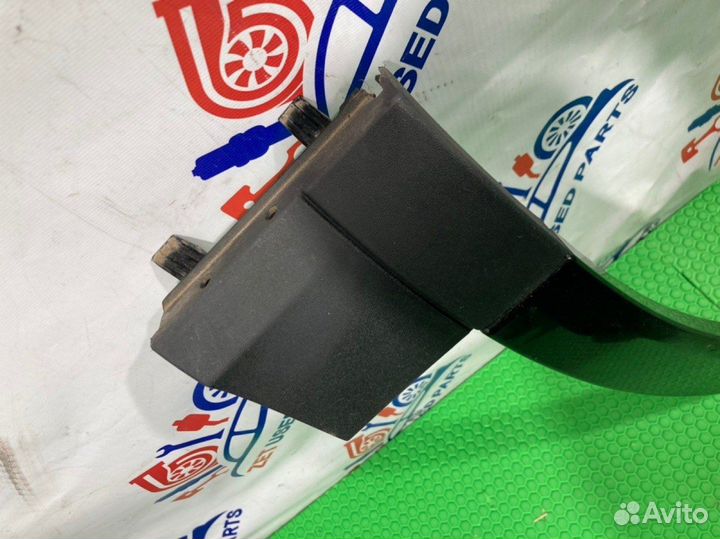 Накладка (расширитель) крыла передняя левая