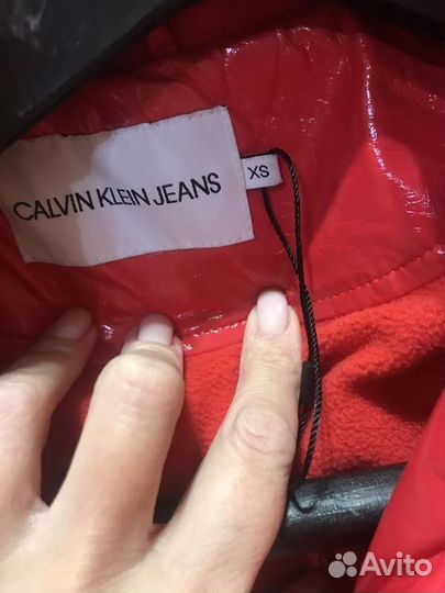 Пуховик Calvin Klein + шапка