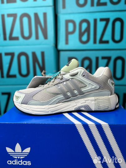 Кроссовки Adidas Responce 42,5 оригинальные