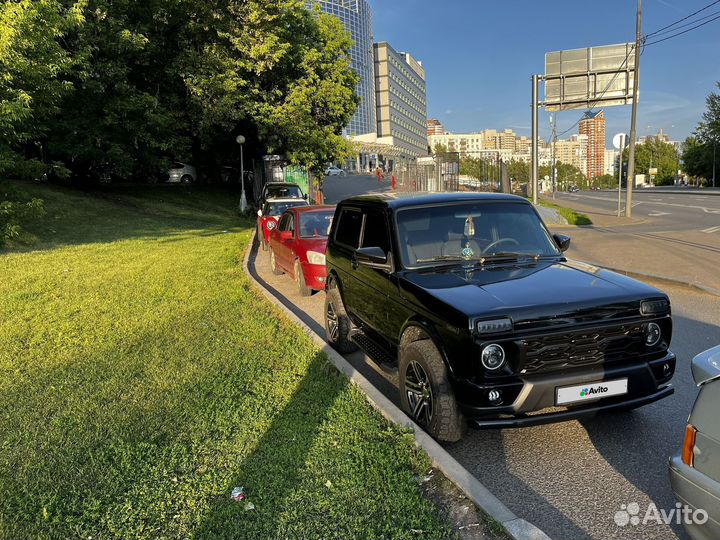 LADA 4x4 (Нива) 1.7 МТ, 2004, 47 000 км