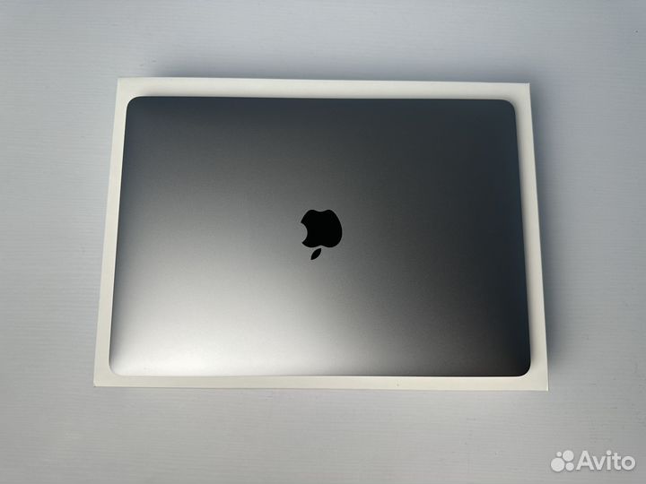 MacBook Pro 13 2022 M2 512Gb Gray, 290 циклов