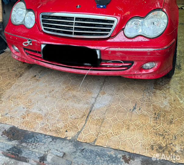 В полном разборе w203 c180