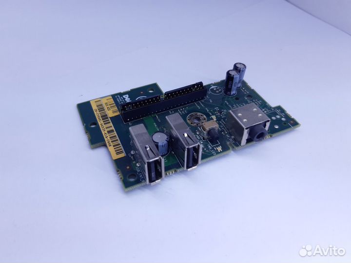 Порт 2x USB 2,0 + 1x Sound In 3,5''+PowerButton