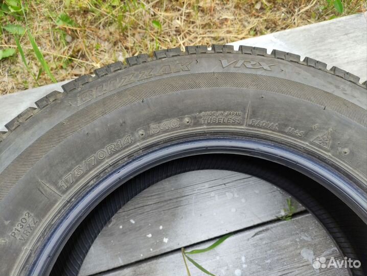 Bridgestone Blizzak VRX 175/70 R14 84Q