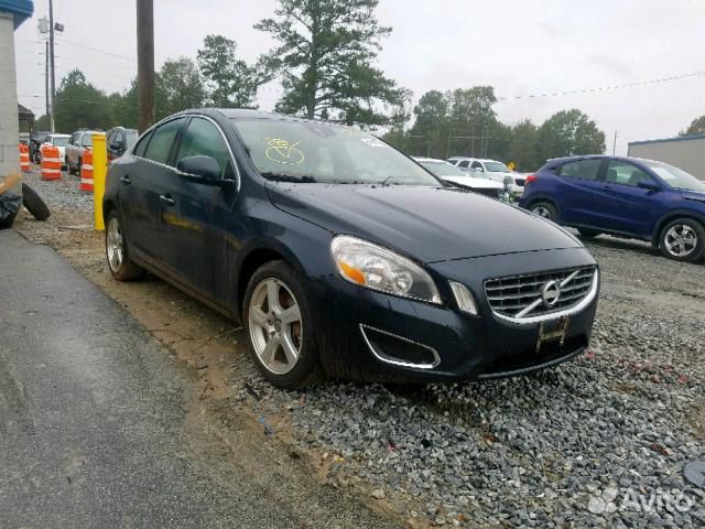 Вольво S60 T5 2011- на запчасти в разбор