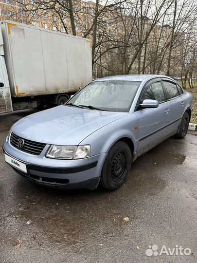 Volkswagen Passat 1.8 AT, 1999, 300 000 км