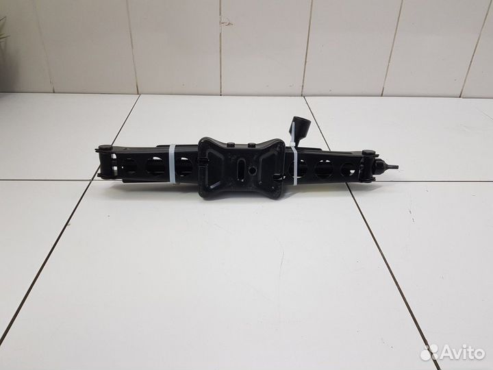 Домкрат (Haval Jolion)