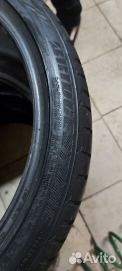 Bridgestone Potenza S001 245/35 R18