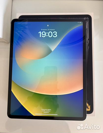 iPad Pro (12,9 дюйма) Wi-Fi + Cellular 2018