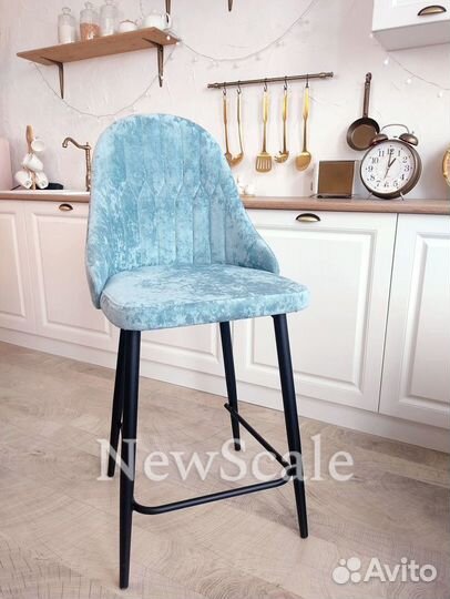 Барный удобный мягкий стул со спинкой