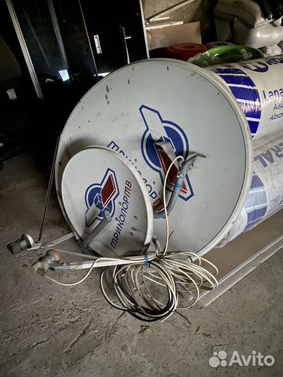 Антенна спутниковая