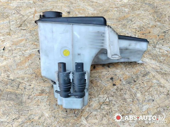 Бачок омывателя BMW X5 E53 рест. 2005 61678252738