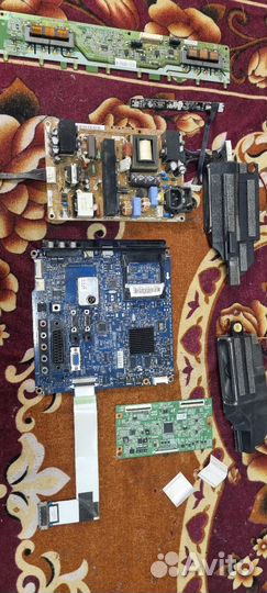 Запчасти от тв Samsung LE32c530F1W