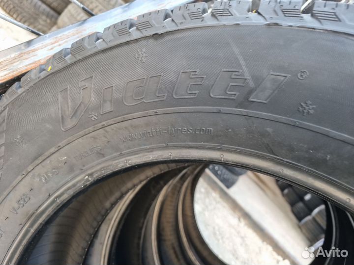 Viatti Bosco Nordico V-523 235/60 R18 103T