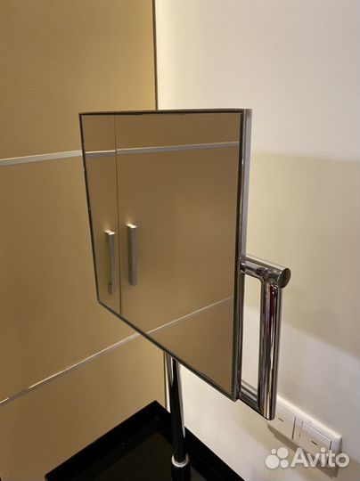 Косметическое зеркало Chanel, оригинал