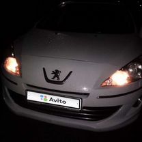 Peugeot 408 1.6 MT, 2013, 208 000 км, с пробегом, цена 710 000 руб.