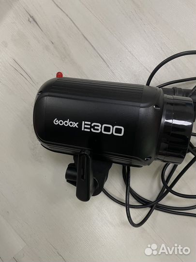 Godox e 300