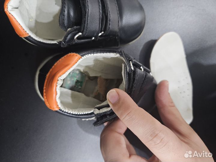 Светящиеся кроссовки ботинки обувь