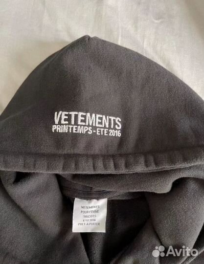 Vetements titanic 16