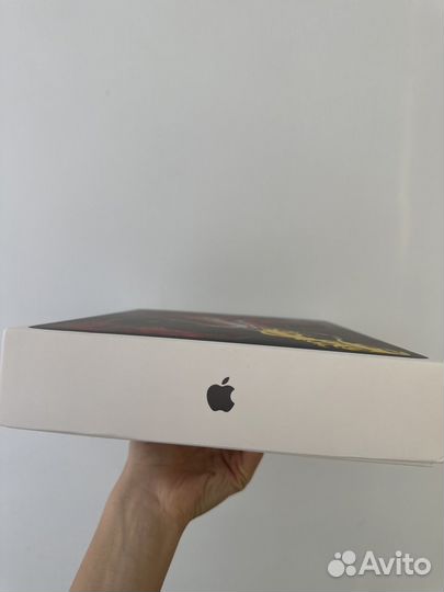 Коробка от iPad pro 256 гб