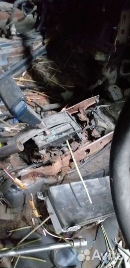 Двиготель toyota krav 1982