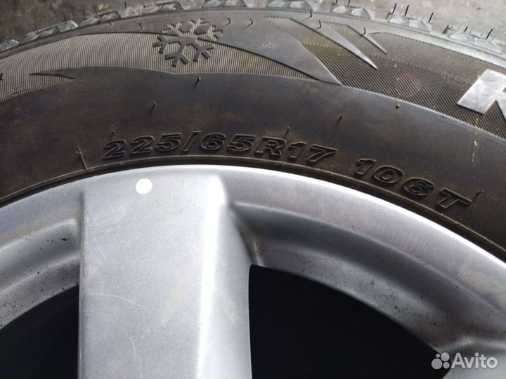 R17 Roadstone Winguard WinSpike 225/65, PCD 5x114.3 DIA 40