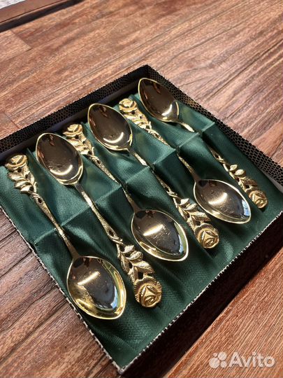 Набор десертных вилок и ложек