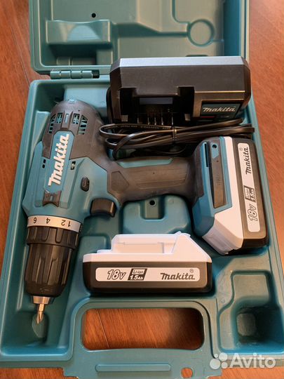 Шуруповерт makita 18v DF488