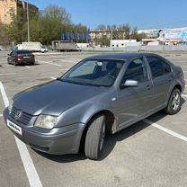 Volkswagen Bora 1.6 AT, 2004, 193 000 км, с пробегом, цена 400 000 руб.