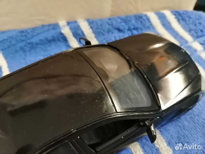 Mercedes C63 AMG W204 New Ray 1:24