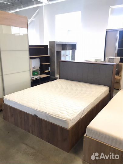 Кровать 