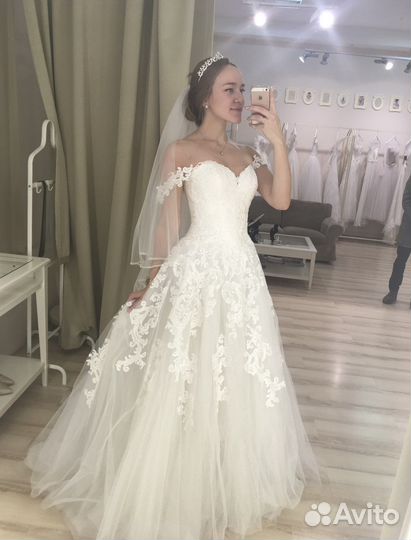 Свадебное платье
