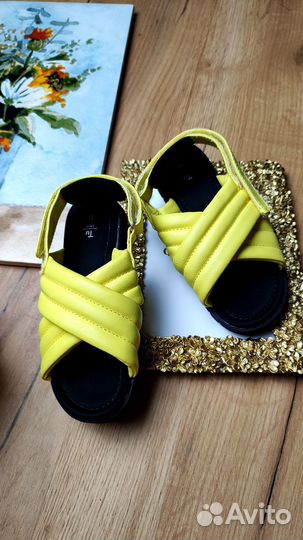 Босоножки Англия 29 размер