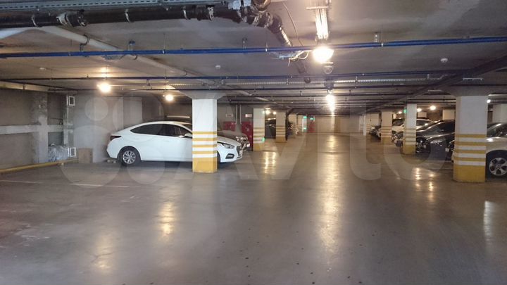 Машиноместо, 14 м²